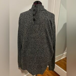 Men’s Stillwater Supply Co. Sweater Size XXL. Black and White.